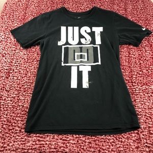 Men’s Nike Shirt